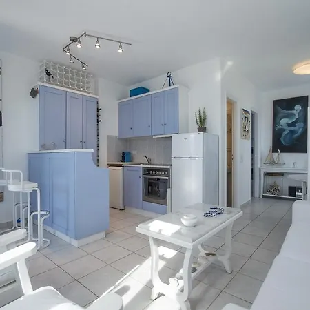 بيت للعطل Aiolos With Private Veranda And Amazing Sea Views, Paros *