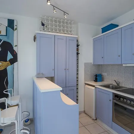 Aiolos With Private Veranda And Amazing Sea Views, Paros بيت للعطل *