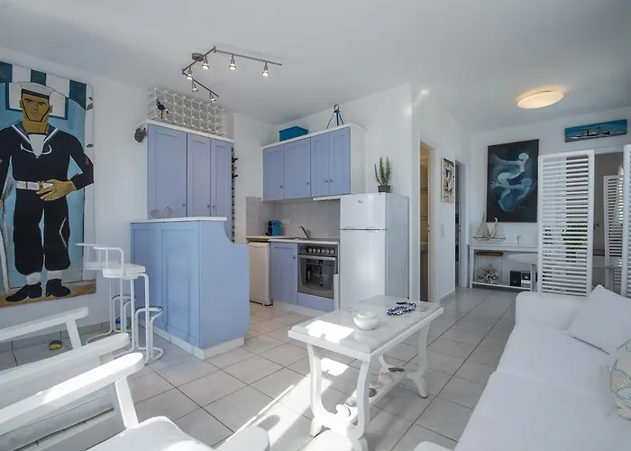 Σπίτι διακοπών Aiolos With Private Veranda And Amazing Sea Views, Paros *