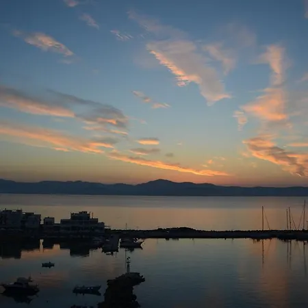 Aiolos With Private Veranda And Amazing Sea Views, Paros