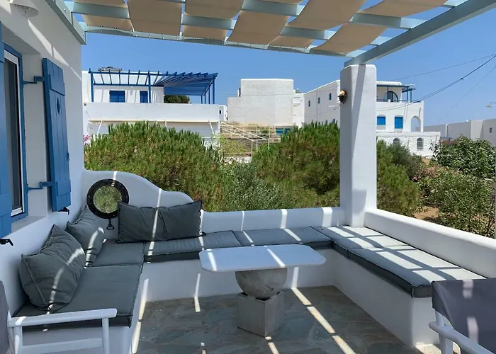 Casa de Férias Aiolos With Private Veranda And Amazing Sea Views, Paros Piso Livadi